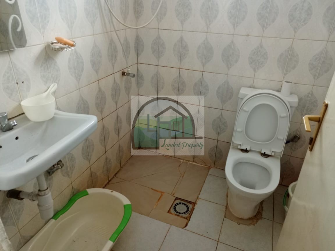 12.-Bathroom-1