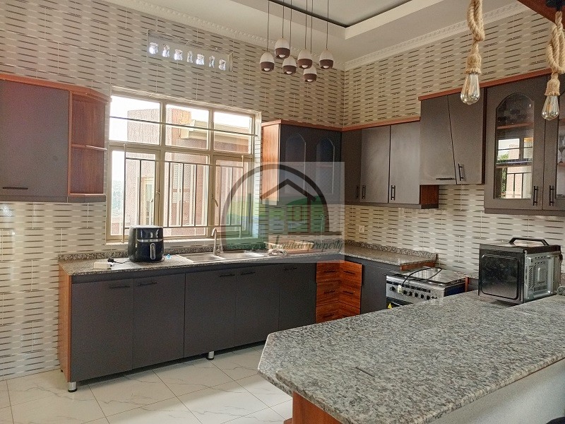 8kitchen