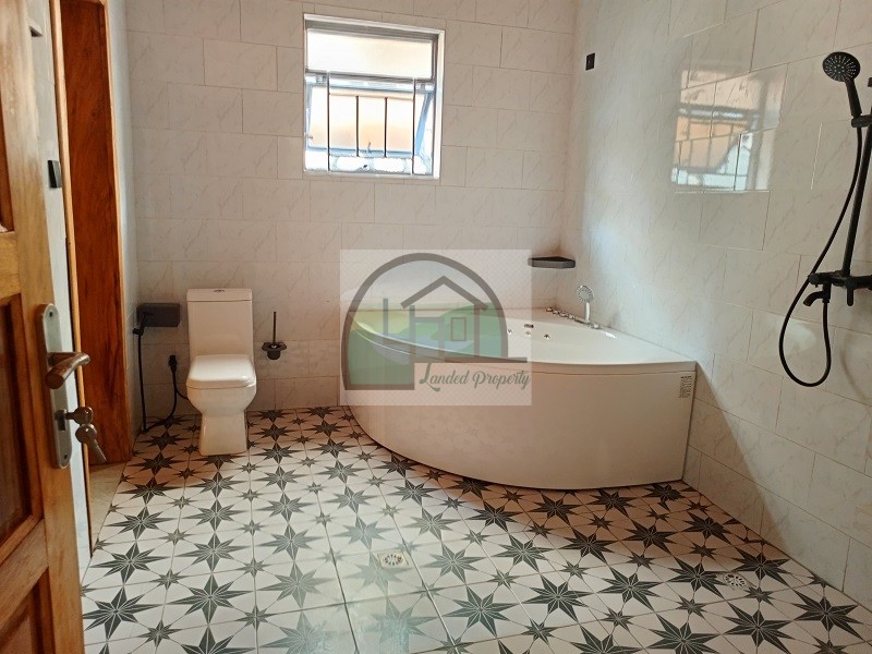 13bathroom-1