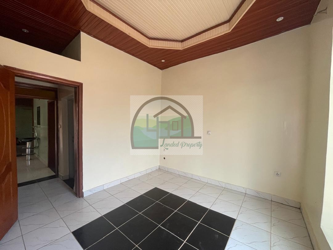 8bedroom-2