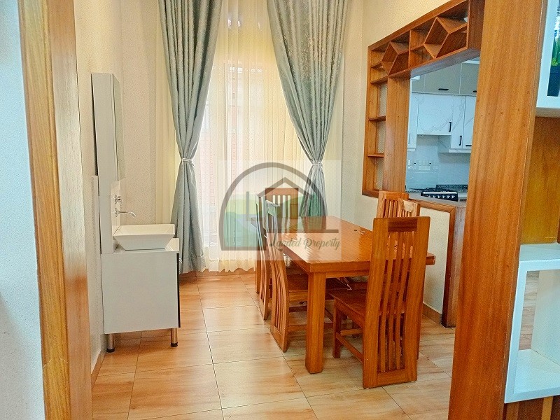 8dine-area
