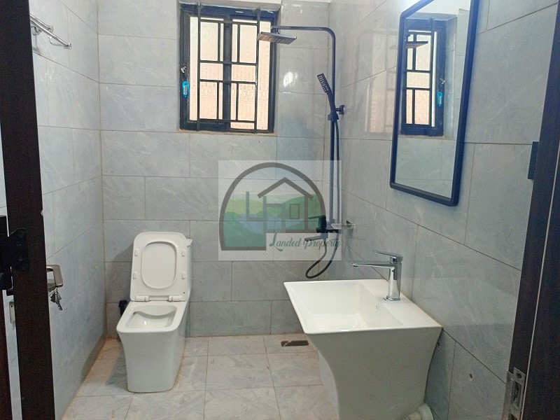 10bathroom
