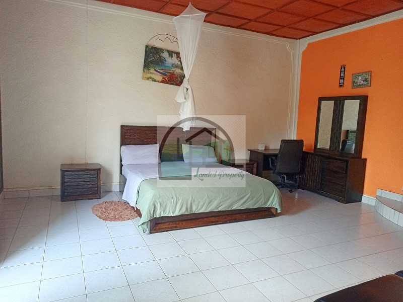 12bedroom