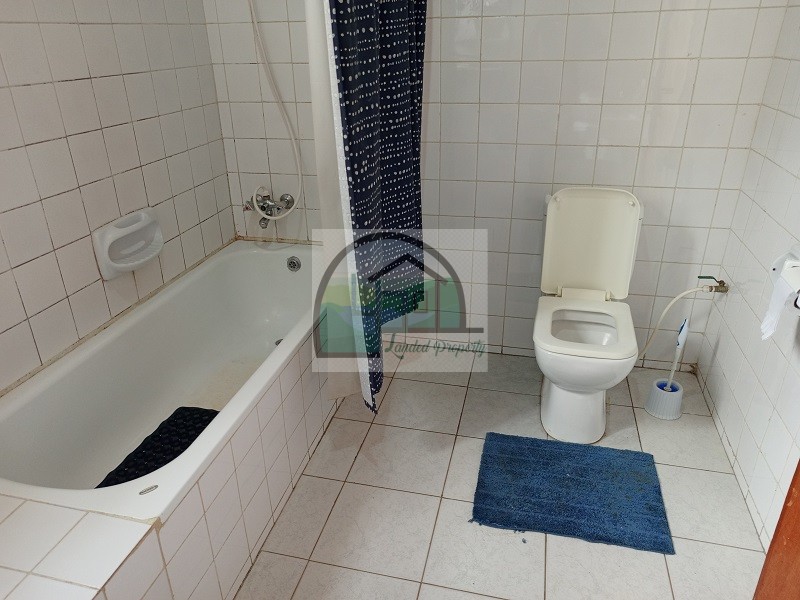 14bathroom