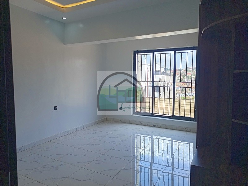 6bedroom-space