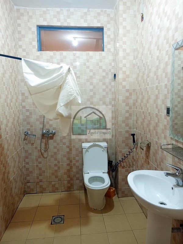 12bathroom
